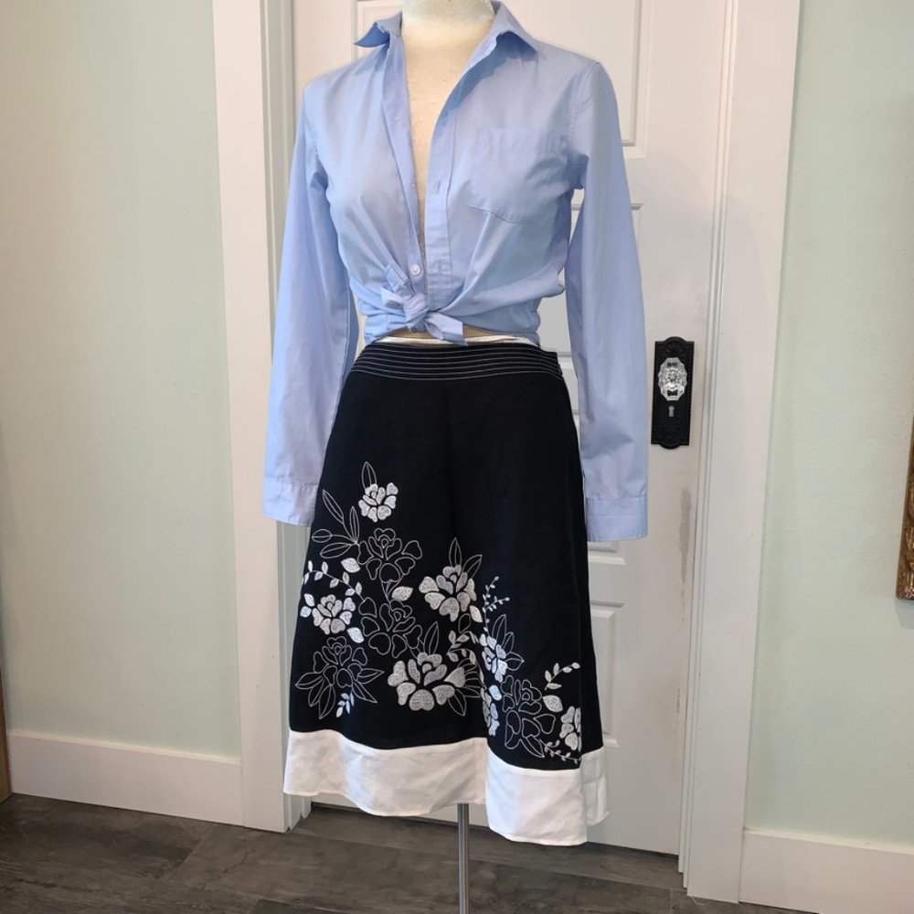 NWT ANN TAYLOR SKIRT sz2 B9